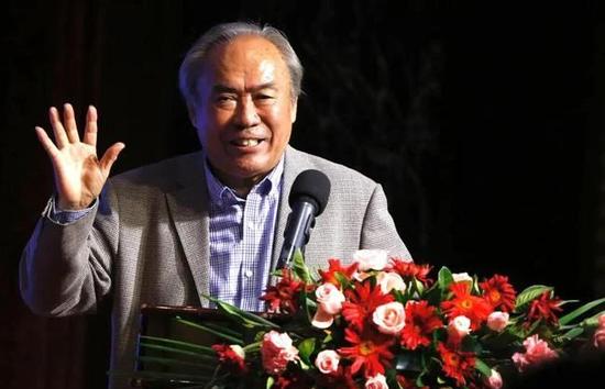 午夜不用钱18岁以下不能进影院