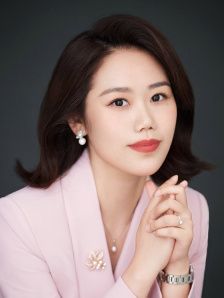 年轻妻子的工作